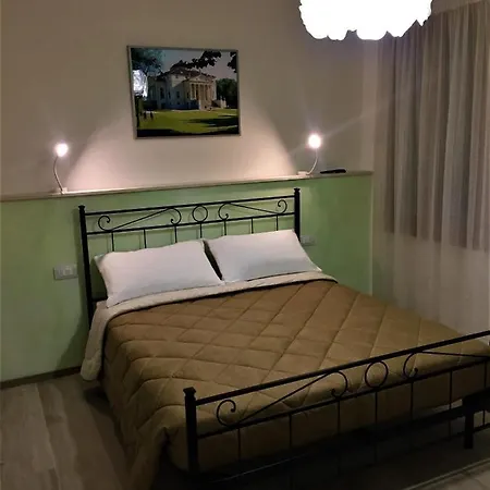 L'arte E Di Casa Panzió 3*