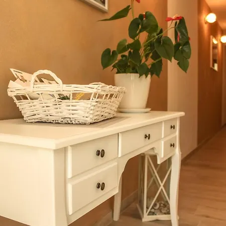 L'arte E Di Casa Mirano