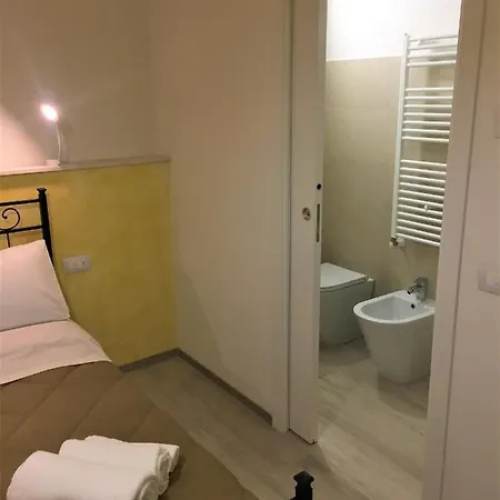L'arte E Di Casa לינה וארוחת בוקר 3*