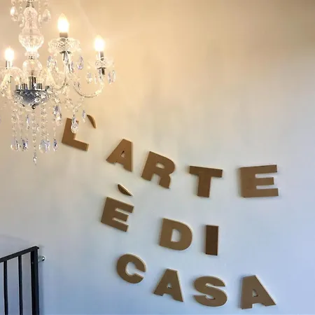 ベッド・アンド・ブレックファスト L'arte E Di Casa